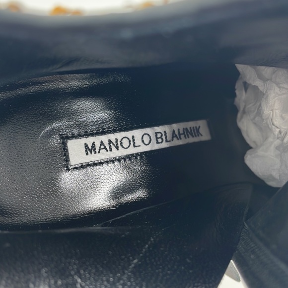 BRAND NEW Manolo Blahnik Stiletto Booties - Picture 14 of 14